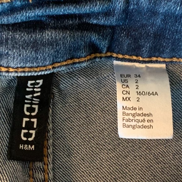 H&M Denim Blue Slim Fit Shorts - Picture 3 of 3